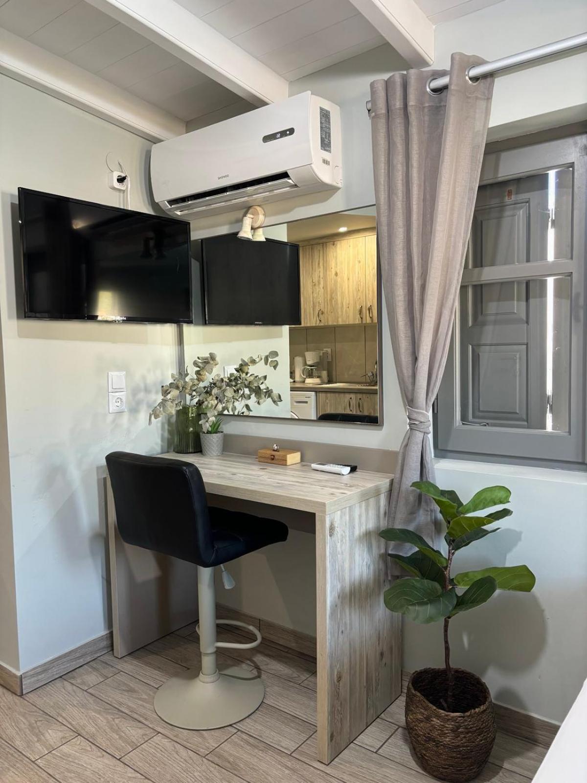 Green Suite Skiathos Екстериор снимка